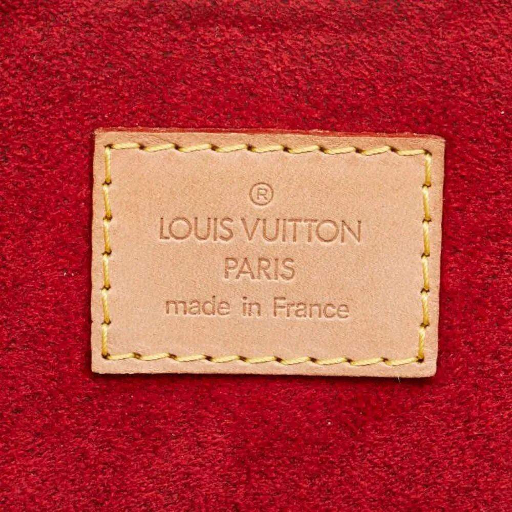Louis Vuitton Coussin GM Shoulder Bag